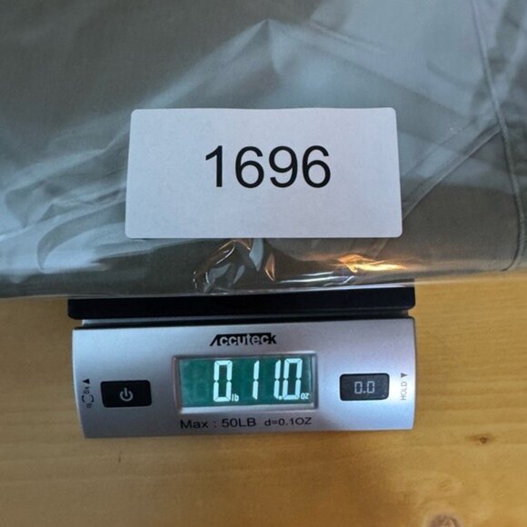 Levi’s Women’s Bermuda Shorts Size 30 Festival Hi-Rise Army Green Classic Modest - Picture 12 of 12